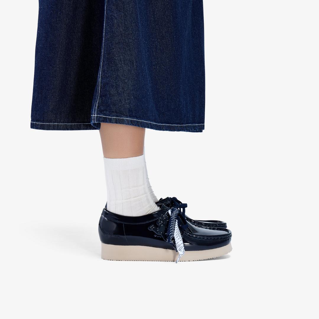 Womens Wallabee 2604 Navy Patent Wallabees - Image 2