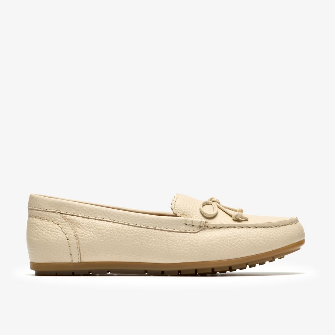 Womens Elliotte Sail Cream Leather Moccasins