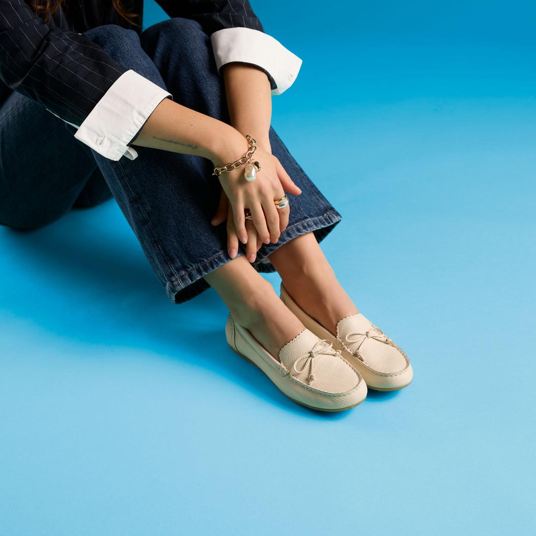 Womens Elliotte Sail Cream Leather Moccasins - Image 10