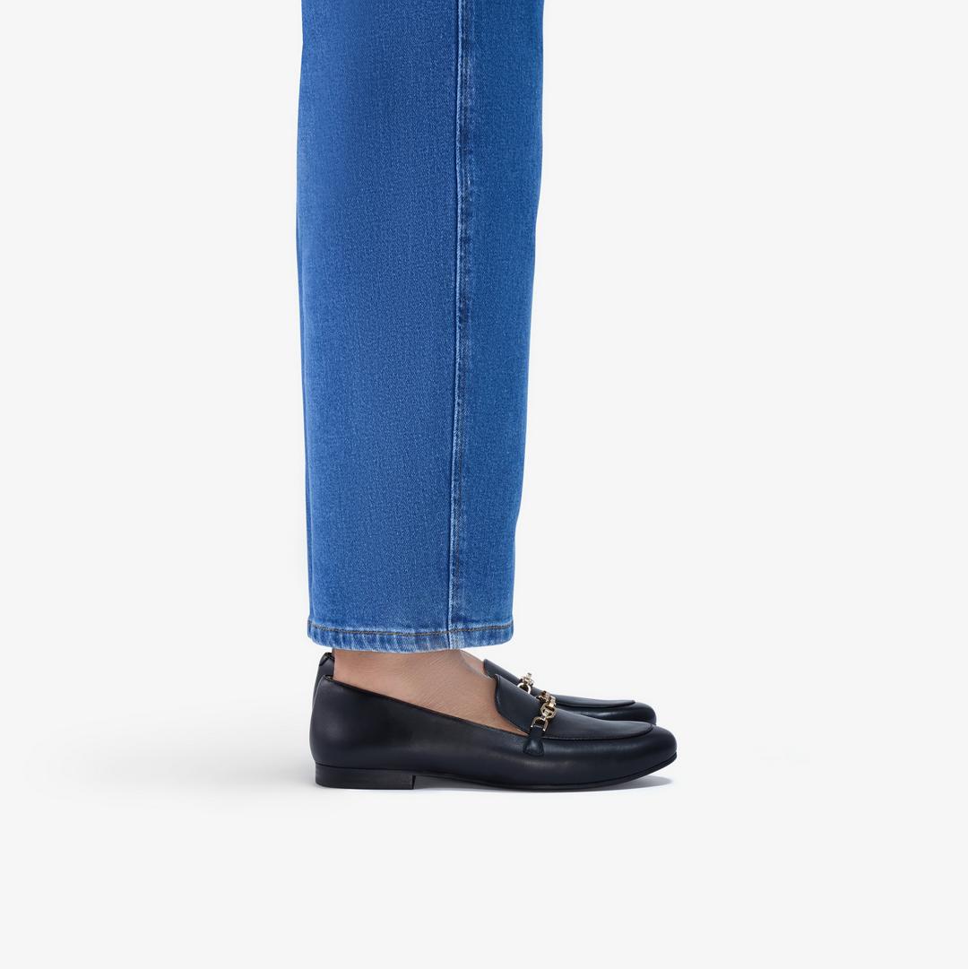 Womens Tamna Iris Black Leather Loafer - Image 2