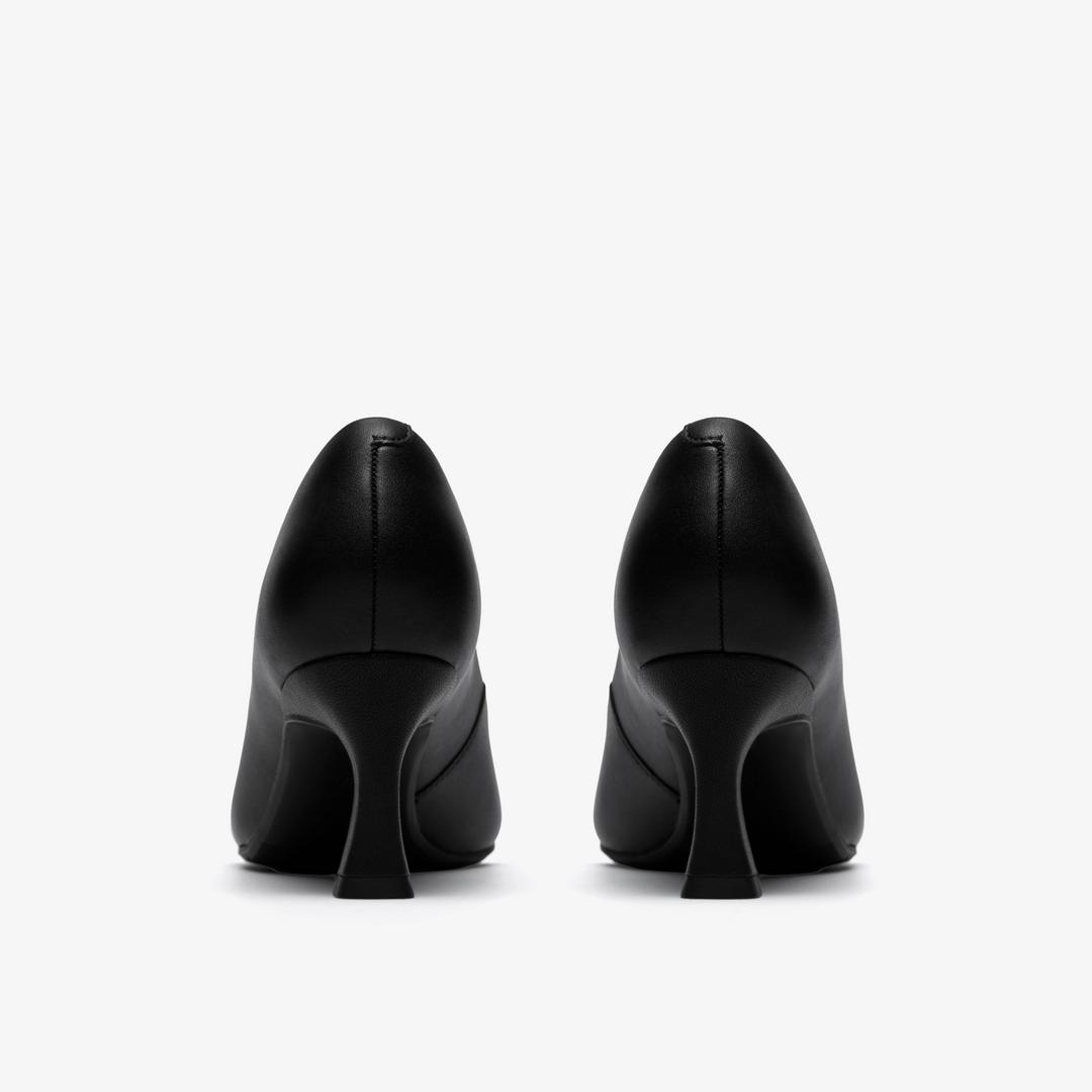 Womens Tammitha Eve Black Leather Pumps - Image 5