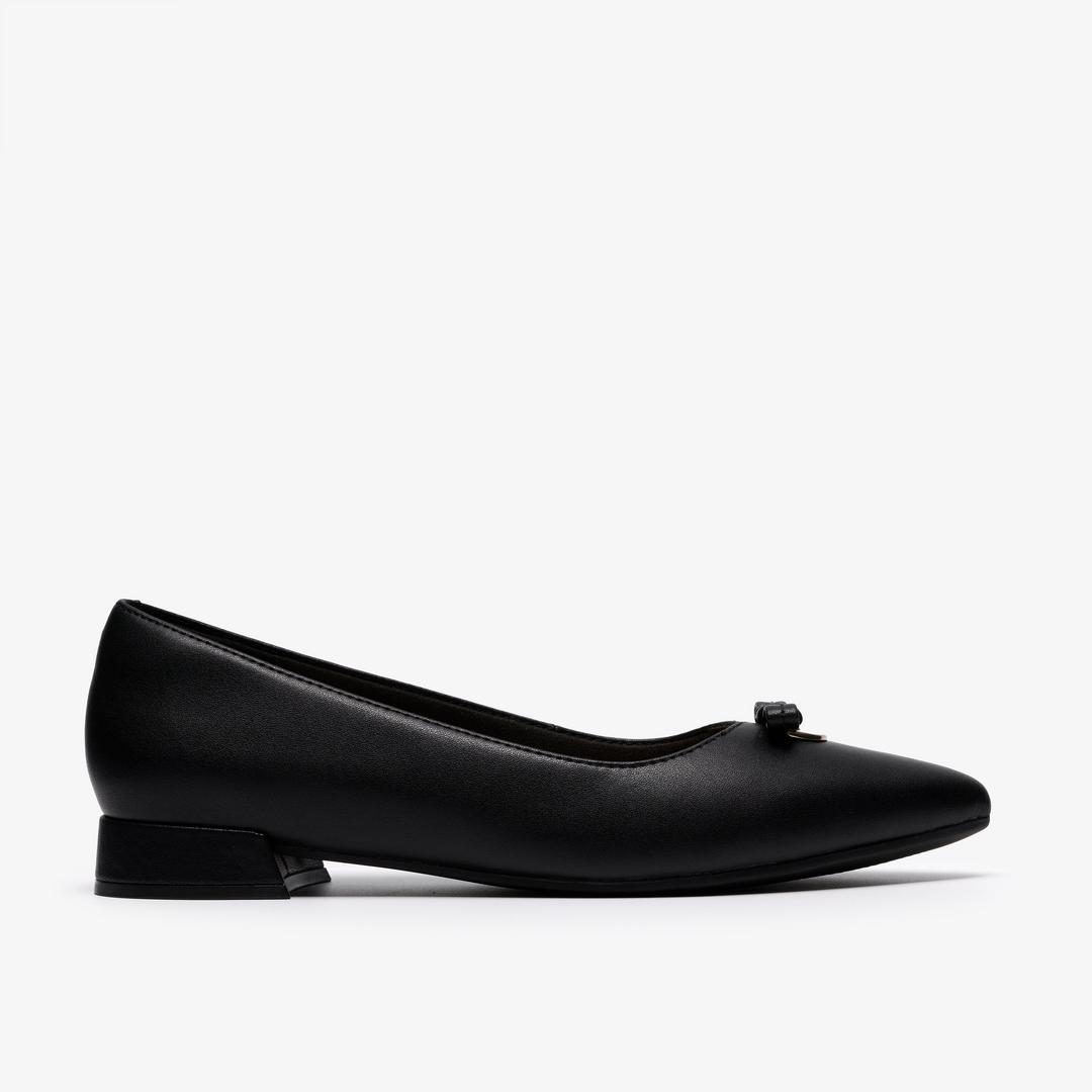 Womens Natalyn Trim Black Leather Slip-Ons