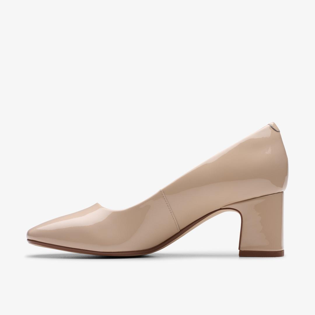 WOMENS Fernie Court Sand Patent Court Shoes US - Image 2